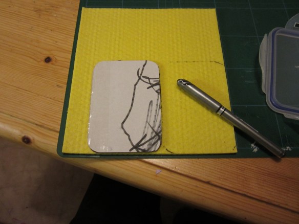Marking the sponge cloth for cutting